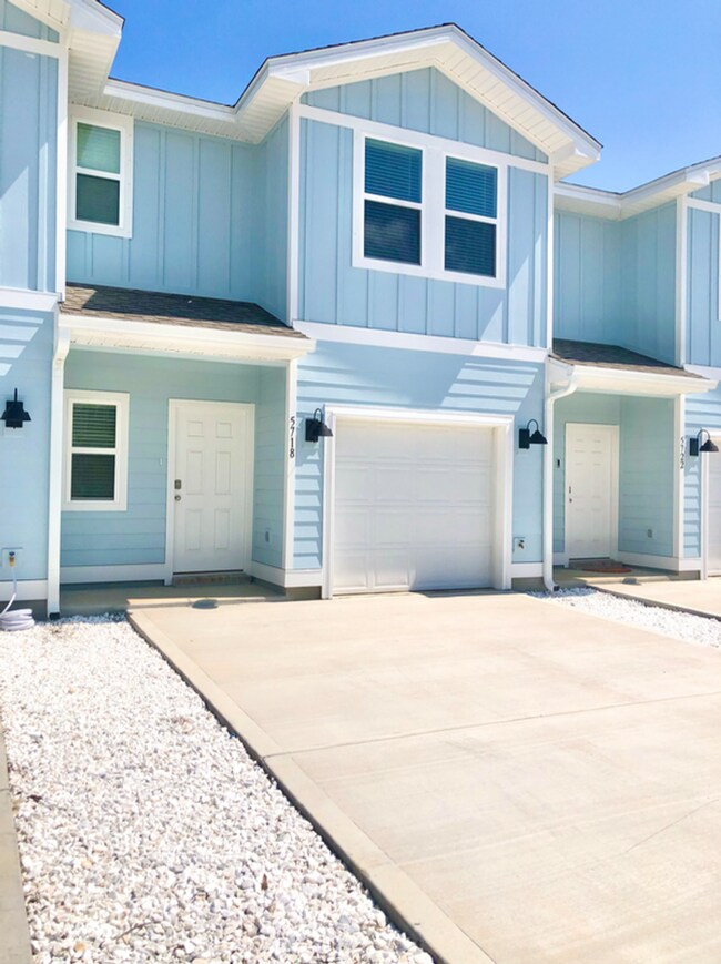 Primary Photo - The best of Gulf Breeze living in a 3 bed ...