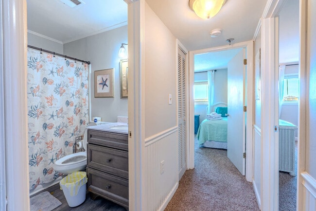 Building Photo - 662 William Hilton Pkwy