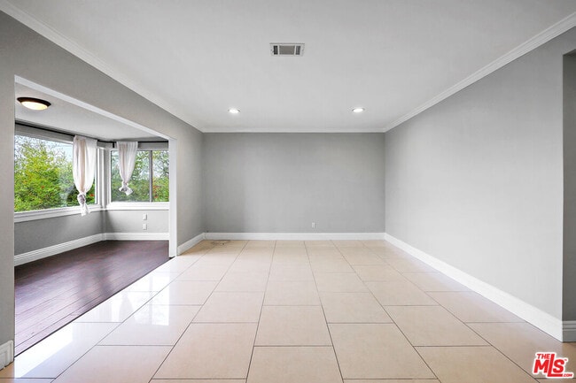 Building Photo - 11419 Sunshine Terrace