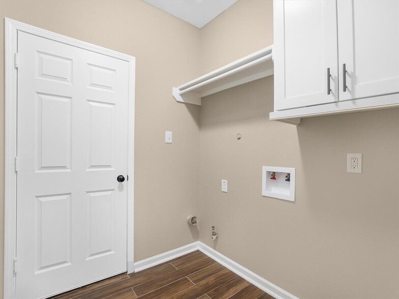 Building Photo - 517 N 4th St