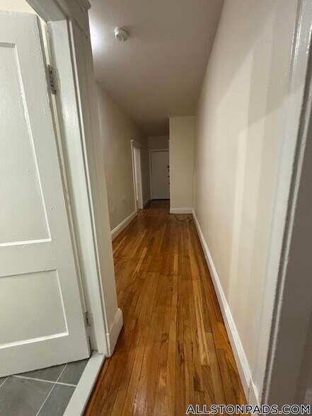 Building Photo - 1144 Commonwealth Ave