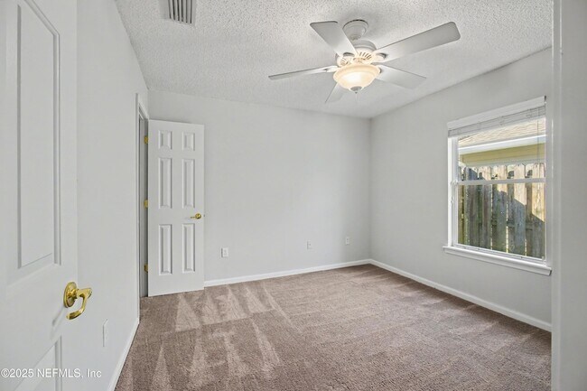 Building Photo - 1290 Ardmore St