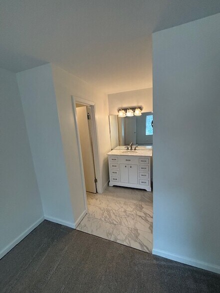 Master Vanity - 510 Basswood Ave