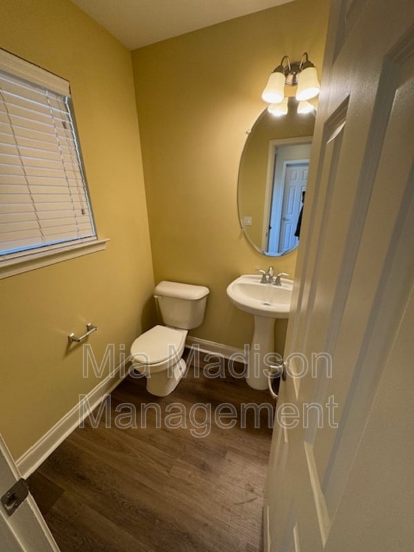 Building Photo - 14 Winter Lake Cir