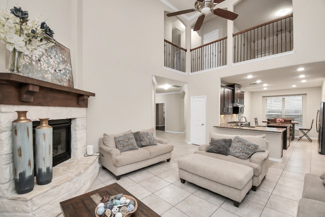 Building Photo - 1539 Giles Dr