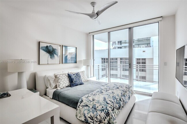 Building Photo - 3535 S Ocean Dr