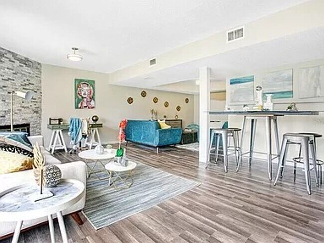 Building Photo - 4 Bed 3 Bath East Orlando OASIS!!!