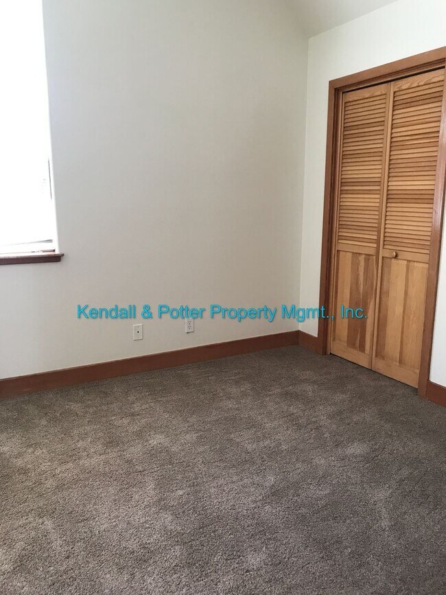 Building Photo - Unique Yacht Harbor 3bed/2bath Home with S...
