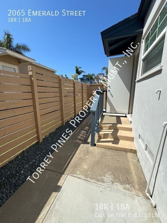 Building Photo - 2065 Emerald St