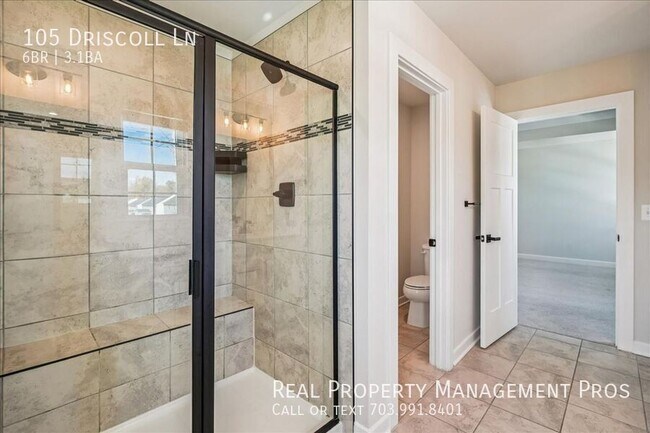 Building Photo - 105 Driscoll Ln