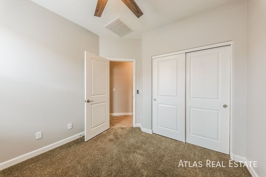 Building Photo - 20234 W Harrison St