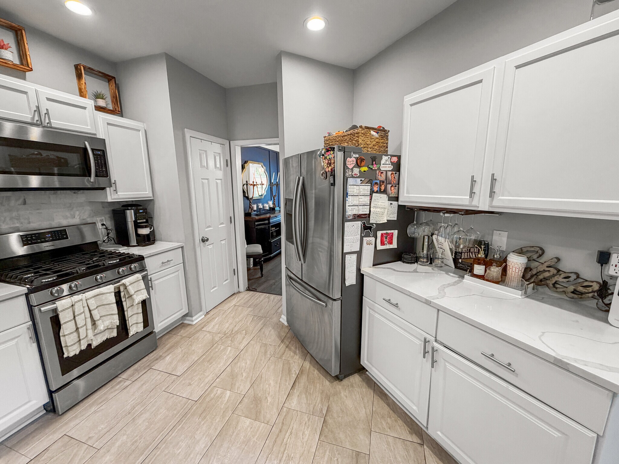 Building Photo - 1106 Glenrose Dr SE