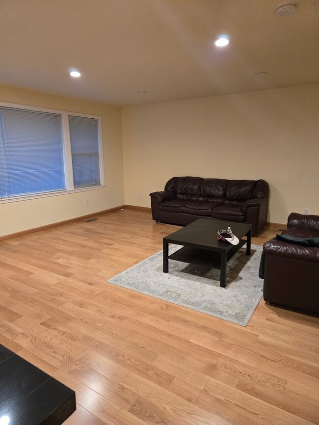 Building Photo - 12830 26th Ave S