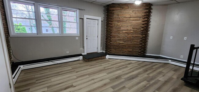 Building Photo - 169 Jersey Ave