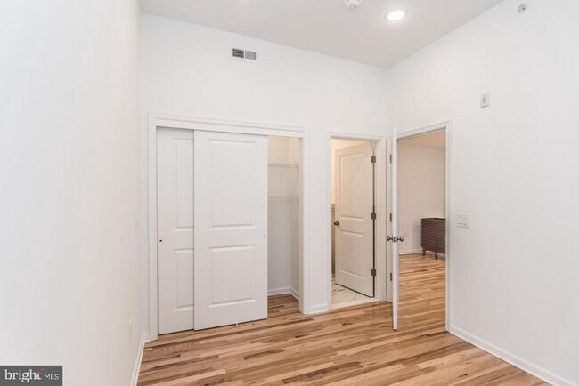 Building Photo - 315 N Preston St