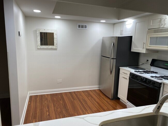 Building Photo - 15817 Orlan Brook Dr