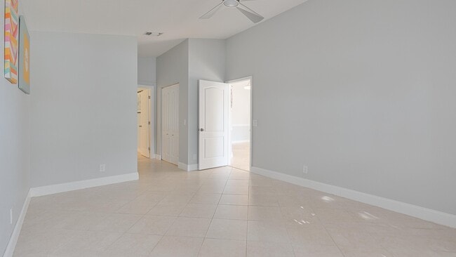 Building Photo - 10789 Barque Ct