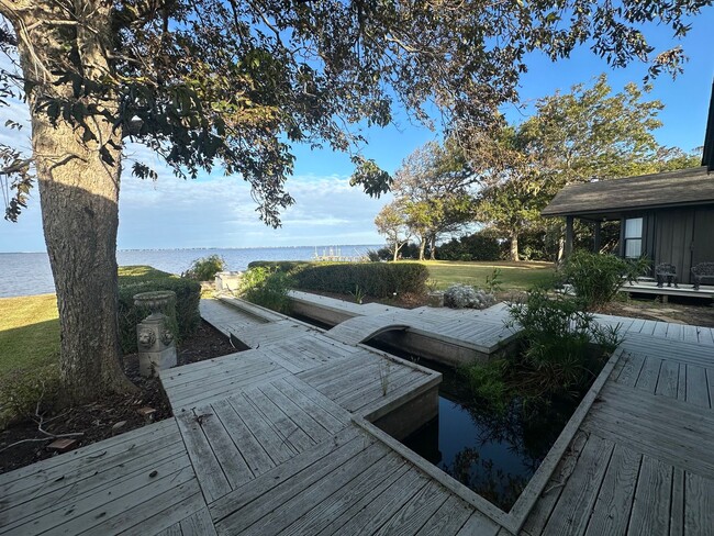 Building Photo - Spectacular Soundfront Home in Manteo - 3 ...