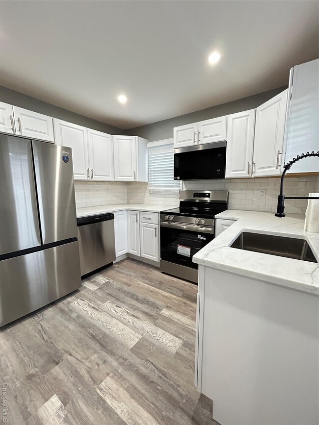 Building Photo - 3680 Naomi St