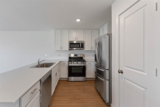 Building Photo - 21002 Longwitton Ln