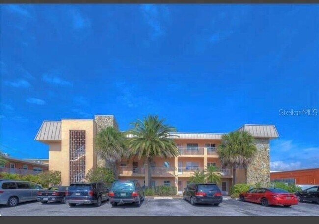 Building Photo - 505 66th Ave