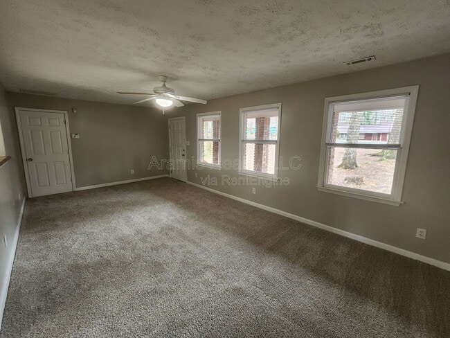 Building Photo - 3765 Will Lee Rd