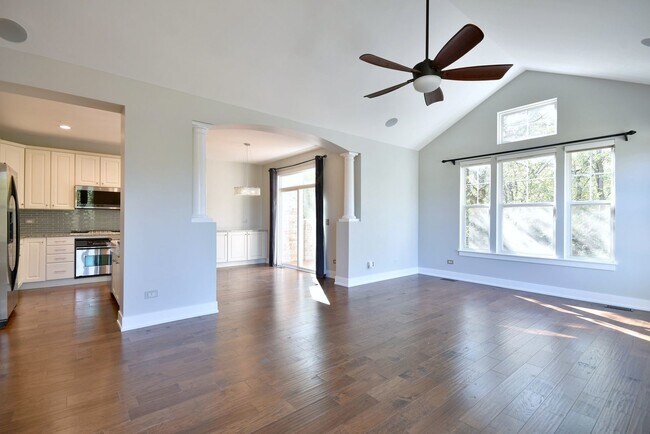 Building Photo - 982 Indigo Ct