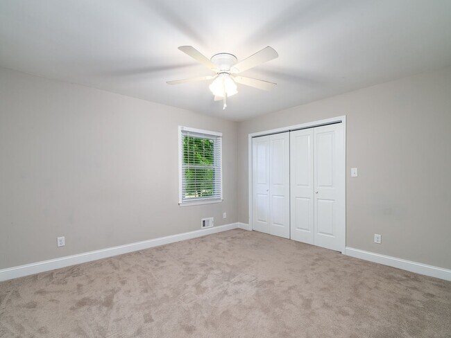 Building Photo - Wonderful Updated Ranch in West Cobb