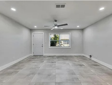 Building Photo - Apollo Beach Condo