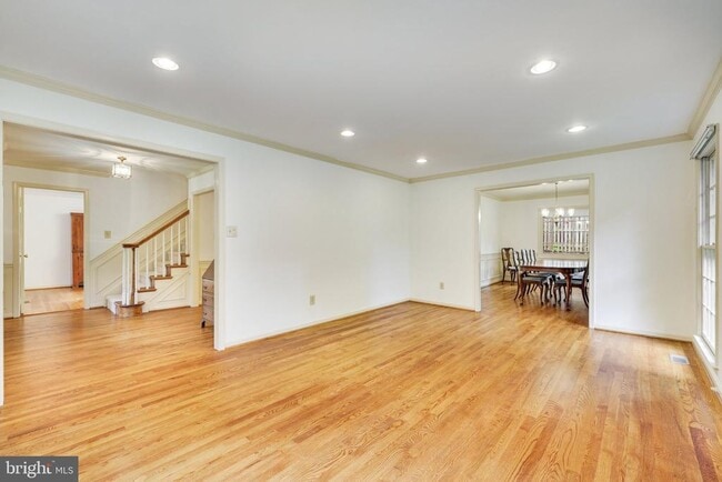 Building Photo - 1427 Laurel Hill Rd
