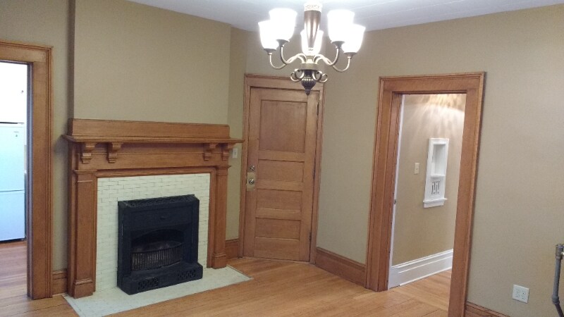 Building Photo - 300 2nd Ave SW