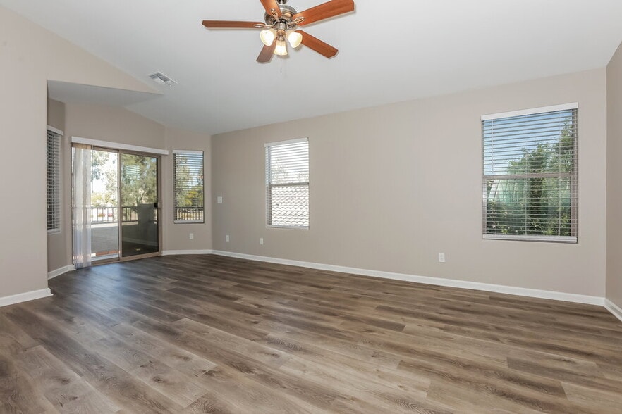 Building Photo - 4480 E Sundance Ct