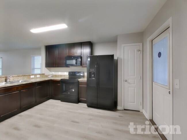 Building Photo - 9910 Waldens Pond Court