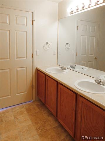 Building Photo - 2141 Legacy Ridge View