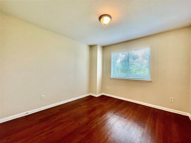 Building Photo - 15415 Bammel Oaks Ct