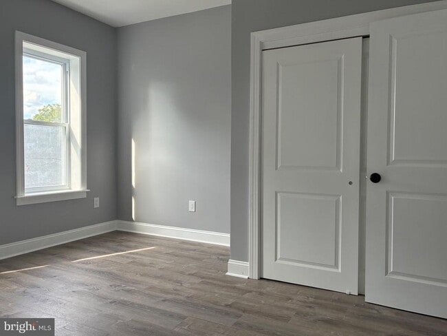 Building Photo - 5812 Willows Ave