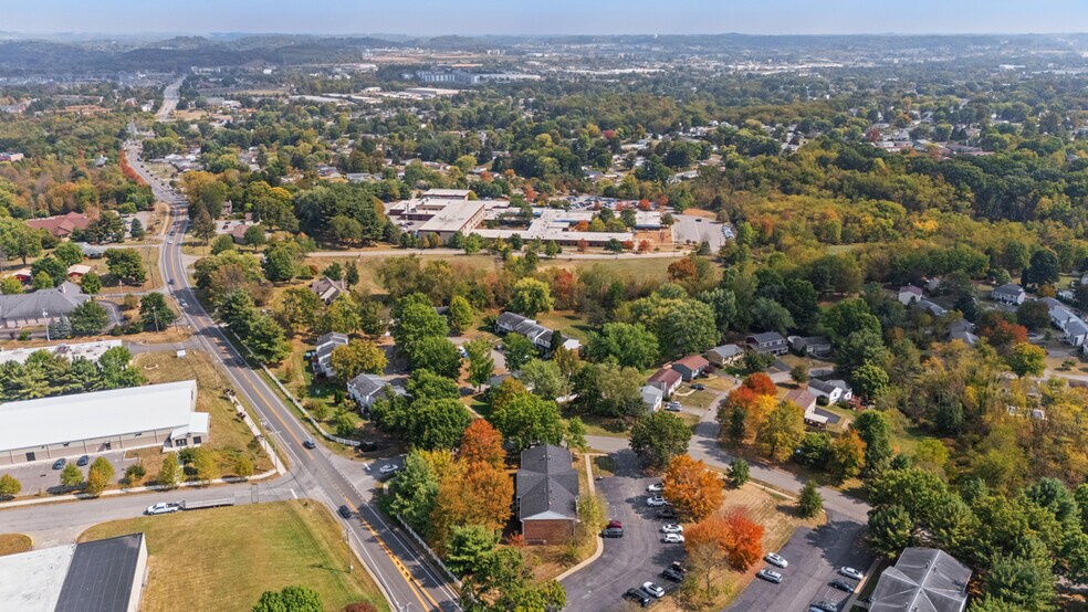 Building Photo - 976 Wood Hollow Dr