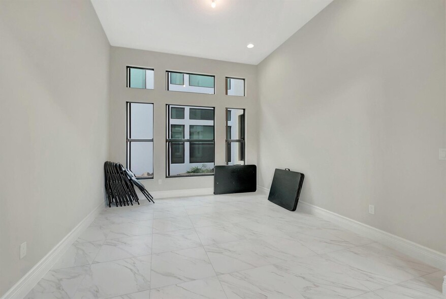 Building Photo - 9060 Dulcetto Ct
