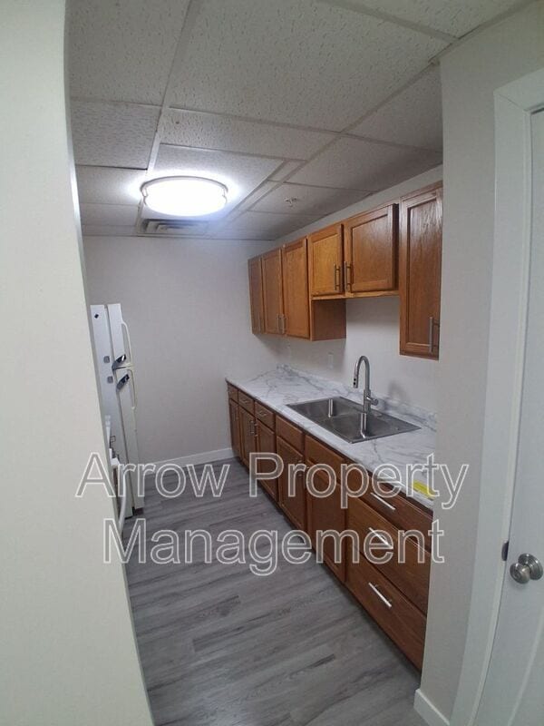 Building Photo - 731 E Crawford St