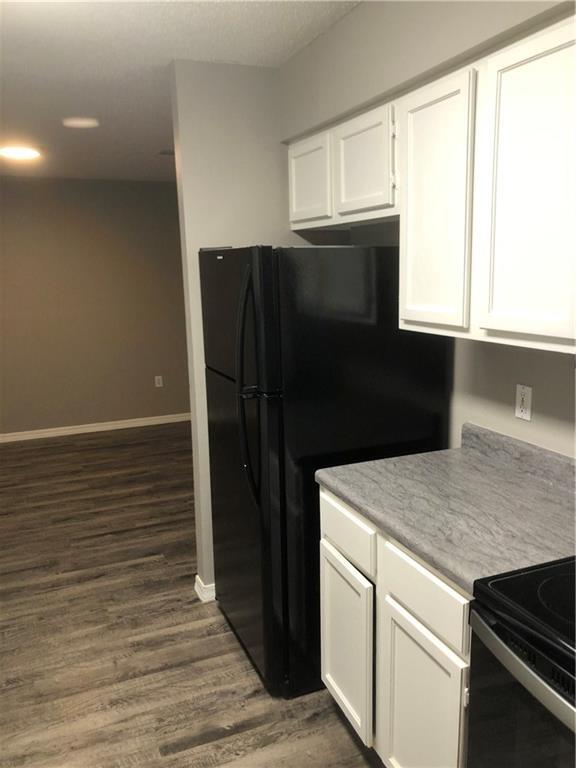 Building Photo - 504 3rd Ave