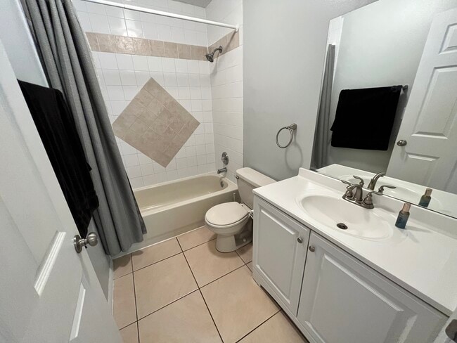 Building Photo - 4616 28th St SW