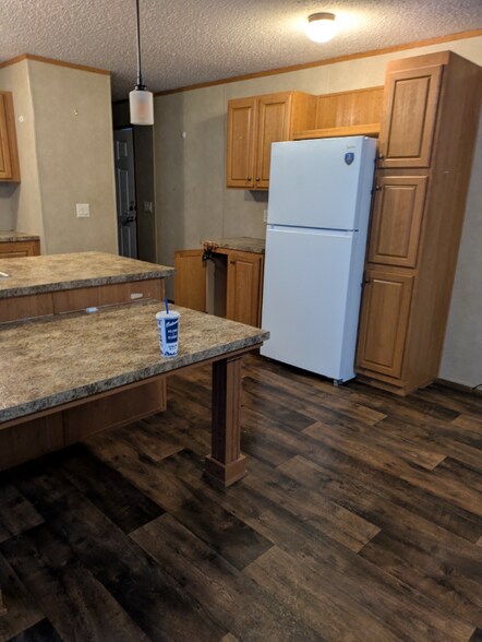 Building Photo - 1754 W Springville Rd