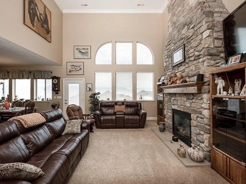 Building Photo - 2296 Hunter Dr
