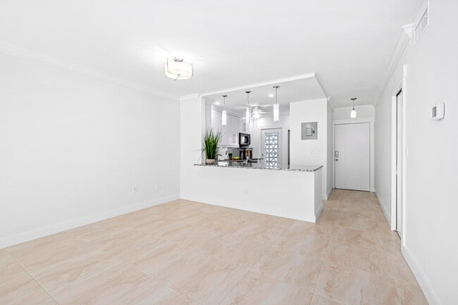 Building Photo - 2720 S Ocean Blvd