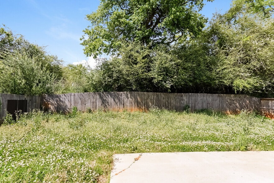 Building Photo - 224 Stonecreek Pl