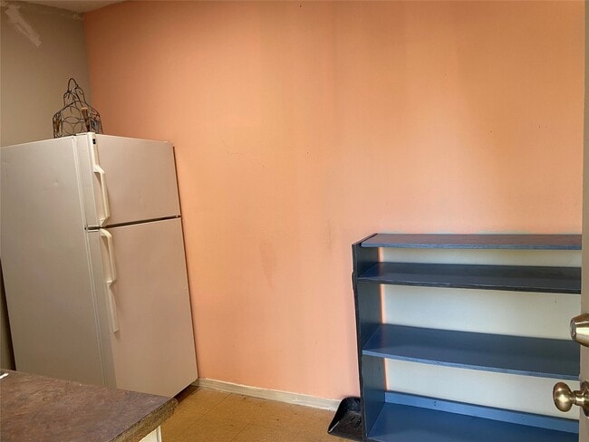 Building Photo - 3620 Reveille St