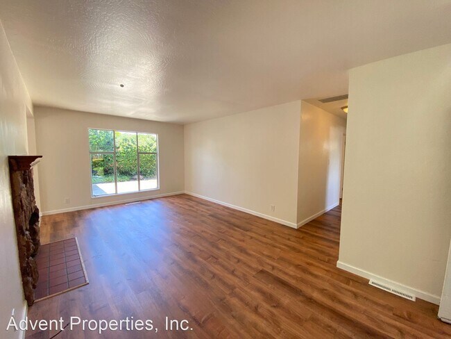 Building Photo - 3 br, 2 bath House - 24517 Townsend Ave.