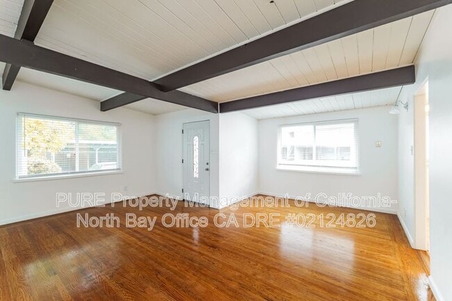 Building Photo - 166 Brush Creek Rd