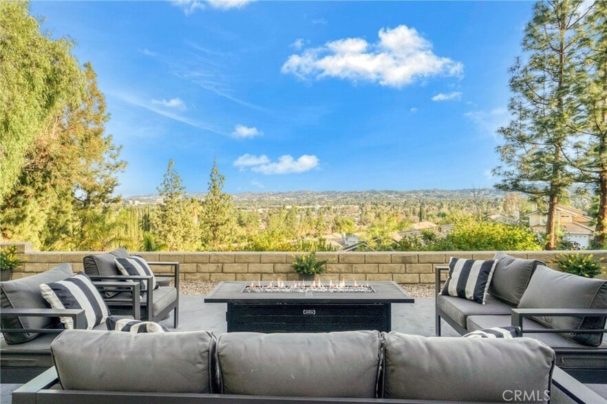 Building Photo - 7224 Bouquet Dr