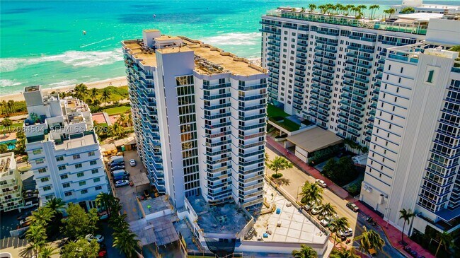 Building Photo - 2401 Collins Ave